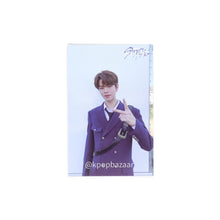 Load image into Gallery viewer, Stray Kids &#39;Cle: Levanter&#39; Official Album Photocard
