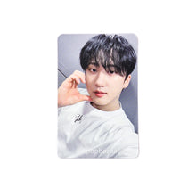 Load image into Gallery viewer, Stray Kids &#39;樂-STAR [ROCK-STAR]&#39; Unveil 13 Soundwave Offline Event Benefit Photocard
