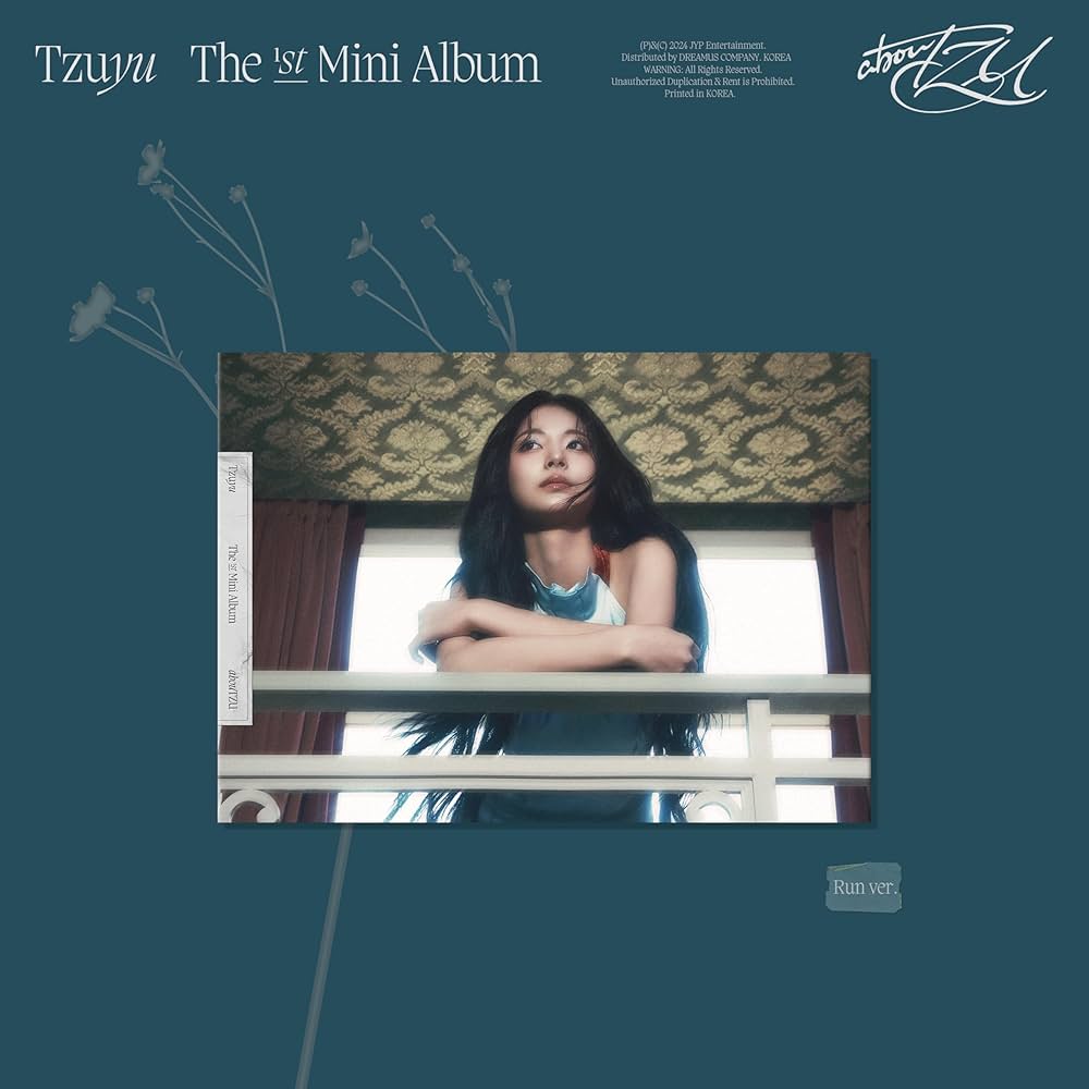 TZUYU 1st Mini Album 'abouTZU'