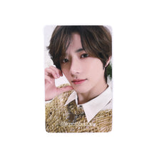 Load image into Gallery viewer, TXT &#39;Sweet&#39; Weverse Japan Lucky Draw Round 1 Benefit Photocard
