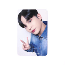 Load image into Gallery viewer, ATEEZ &#39;The World Ep.2 : Outlaw&#39; Soundwave Lucky Draw Round 1 Benefit Photocard
