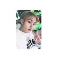 Load image into Gallery viewer, Stray Kids &#39;樂-STAR [ROCK-STAR]&#39; Apple Music POB Benefit Photocard
