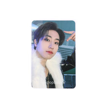 Load image into Gallery viewer, Stray Kids &#39;樂-STAR [ROCK-STAR]&#39; Soundwave Lucky Draw Round 3 Benefit Photocard
