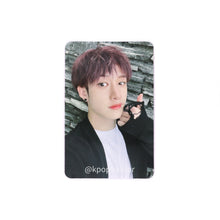 Load image into Gallery viewer, Stray Kids &#39;樂-STAR [ROCK-STAR]&#39; Soundwave Lucky Draw Round 3 Benefit Photocard
