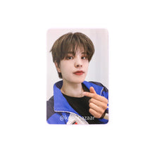 Load image into Gallery viewer, Stray Kids &#39;樂-STAR [ROCK-STAR]&#39; Soundwave Lucky Draw Round 1 Benefit Photocard
