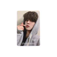 Load image into Gallery viewer, Stray Kids &#39;樂-STAR [ROCK-STAR]&#39; Soundwave Lucky Draw Round 1 Benefit Photocard
