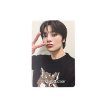 Load image into Gallery viewer, Stray Kids &#39;樂-STAR [ROCK-STAR]&#39; Soundwave Lucky Draw Round 1 Benefit Photocard
