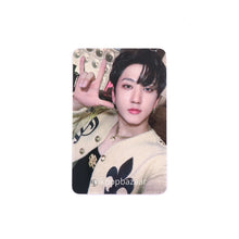 Load image into Gallery viewer, Stray Kids &#39;樂-STAR [ROCK-STAR]&#39; Everline POB Benefit Photocard
