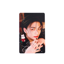 Load image into Gallery viewer, Stray Kids &#39;Xmas Pop-up Store 2023&#39; MD POB Benefit Photocard
