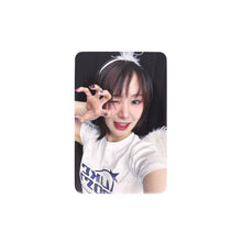 Load image into Gallery viewer, EVERGLOW &#39;ZOMBIE&#39; Apple Music Lucky Draw Benefit Photocard
