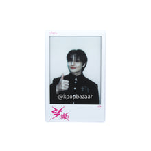 Load image into Gallery viewer, Stray Kids &#39;樂-STAR [ROCK-STAR]&#39; Soundwave Lucky Draw Round 4 Benefit Photocard
