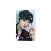 Load image into Gallery viewer, Stray Kids &#39;樂-STAR [ROCK-STAR]&#39; Soundwave Lucky Draw Round 4 Benefit Photocard
