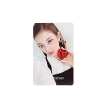 Load image into Gallery viewer, ITZY &#39;Checkmate&#39; Official Album Photocard
