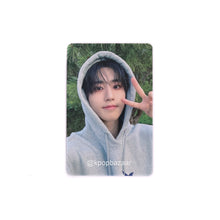 Load image into Gallery viewer, Stray Kids &#39;合 (HOP)&#39; DearMyMuse POB Benefit Photocard
