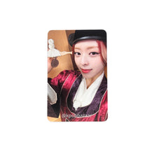 Load image into Gallery viewer, ITZY &#39;BORN TO BE&#39; Withmuu VC Round 3 Benefit Photocard
