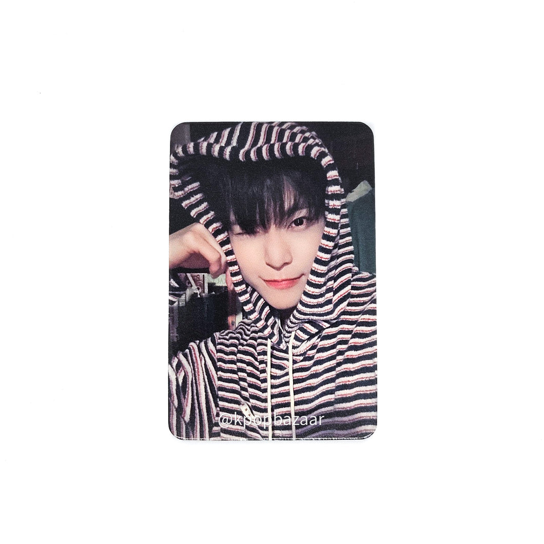 DOYOUNG 'YOUTH' Apple Music POB Benefit Photocard