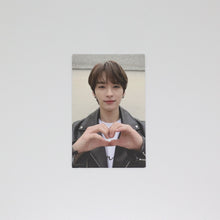 Load image into Gallery viewer, Stray Kids &#39;Go Live&#39; GO生 Official Album Photocard
