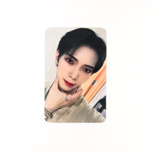 Load image into Gallery viewer, ATEEZ &#39;The World Ep.1: Movement&#39; Soundwave VC Round 2 Benefit Photocard
